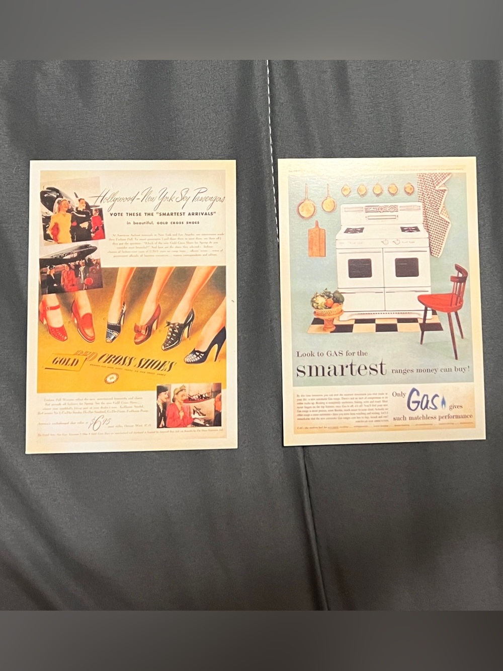 2 Retro Post Cards Colorful Vintage-Inspired